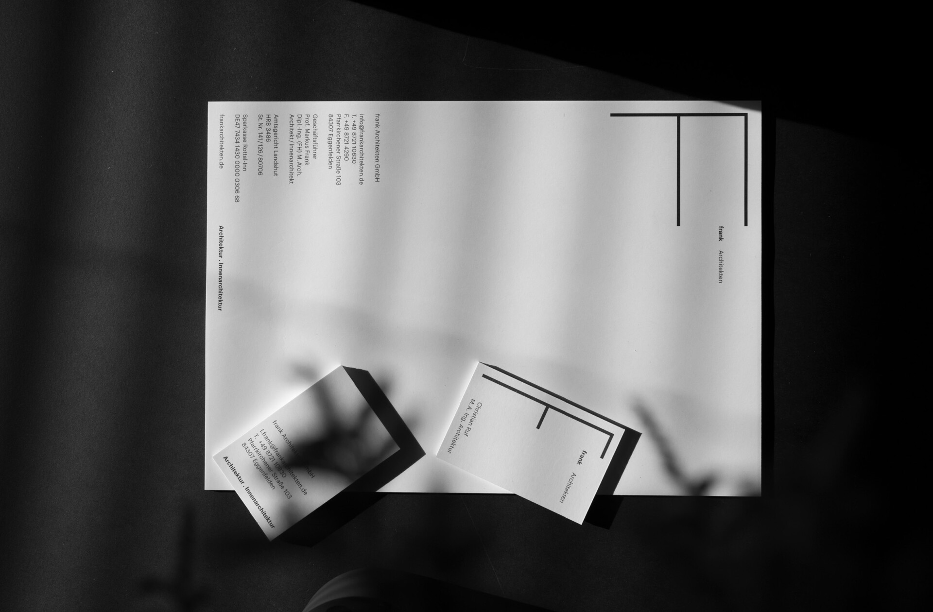 Flexible, visuelle Identität, Webauftritt und Fotografie für frank Architekten, Eggenfelden