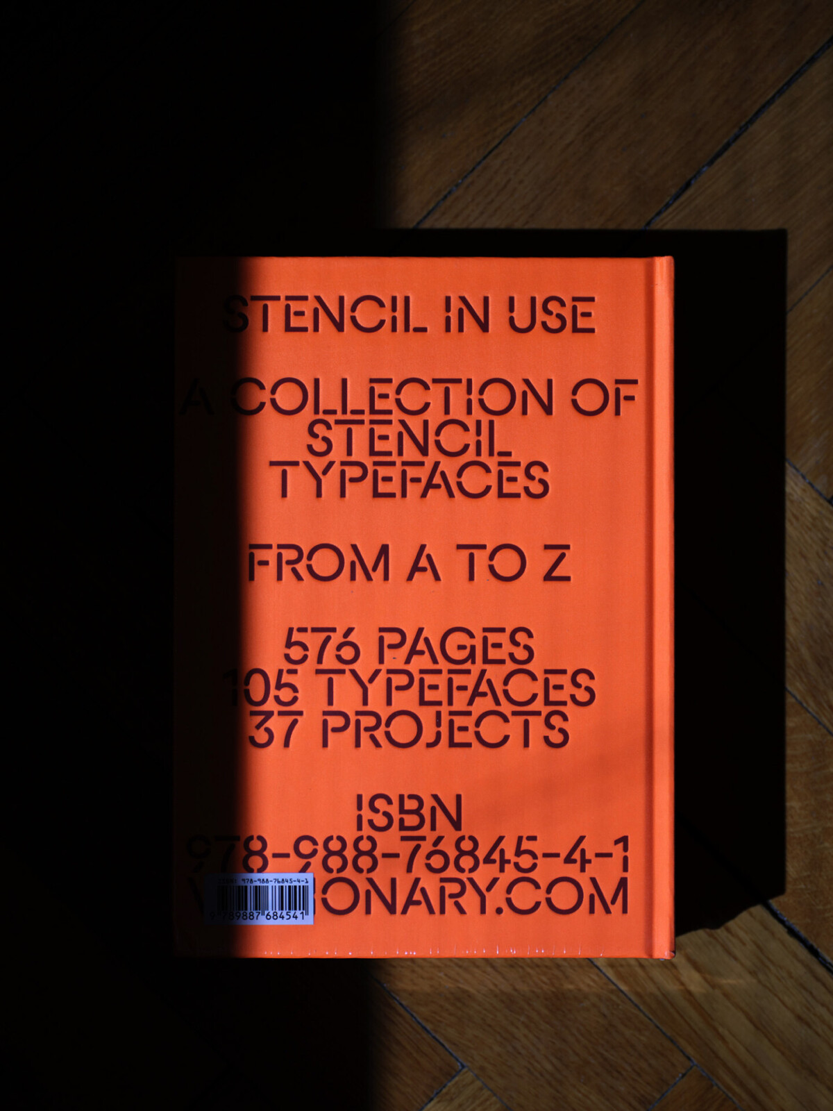 Athanor Akademie ist im neuen Buch »Stencil in Use«